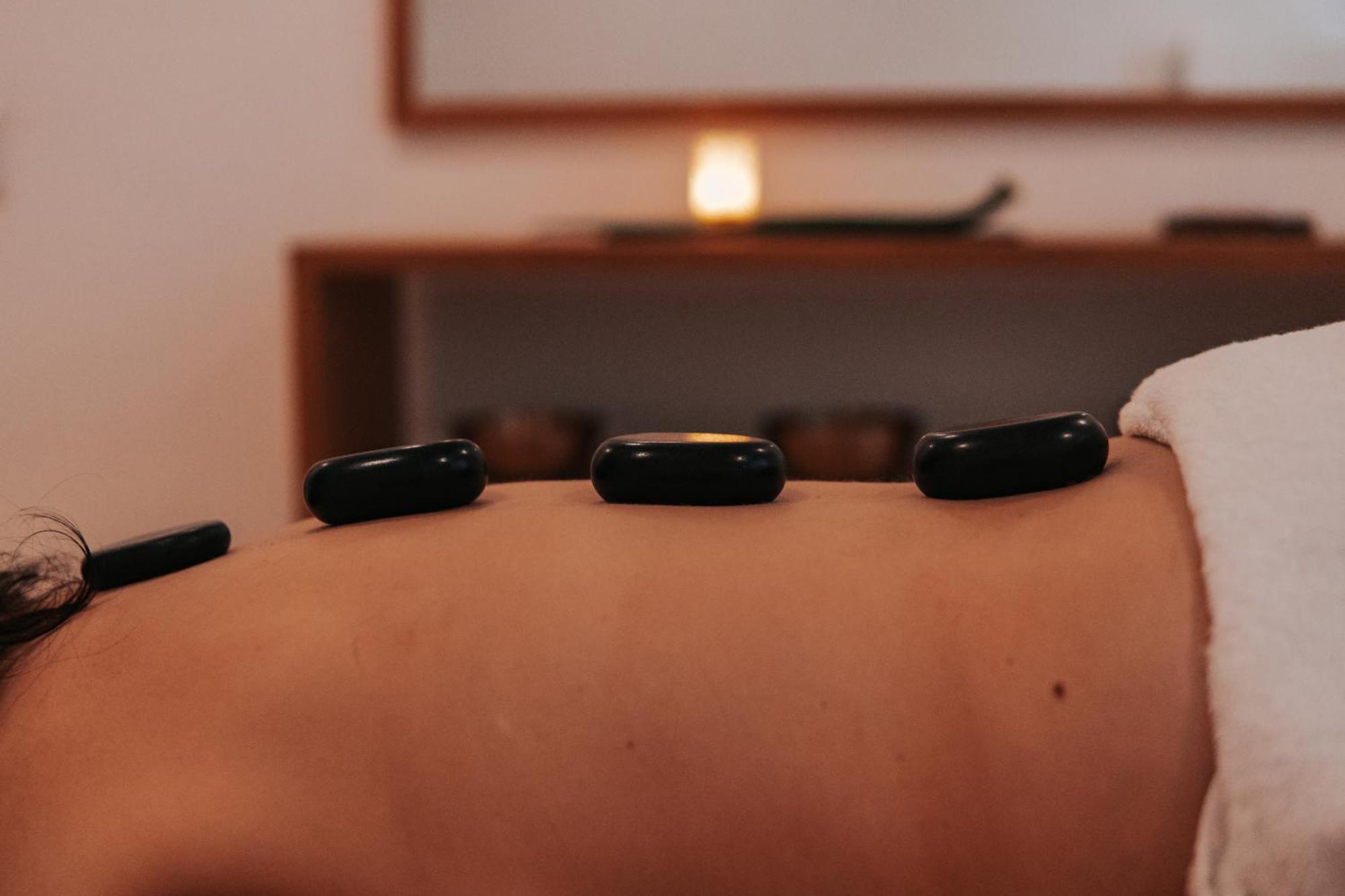 Elzland Hotel Pfauen Wellness & Spa Эльцах Экстерьер фото
